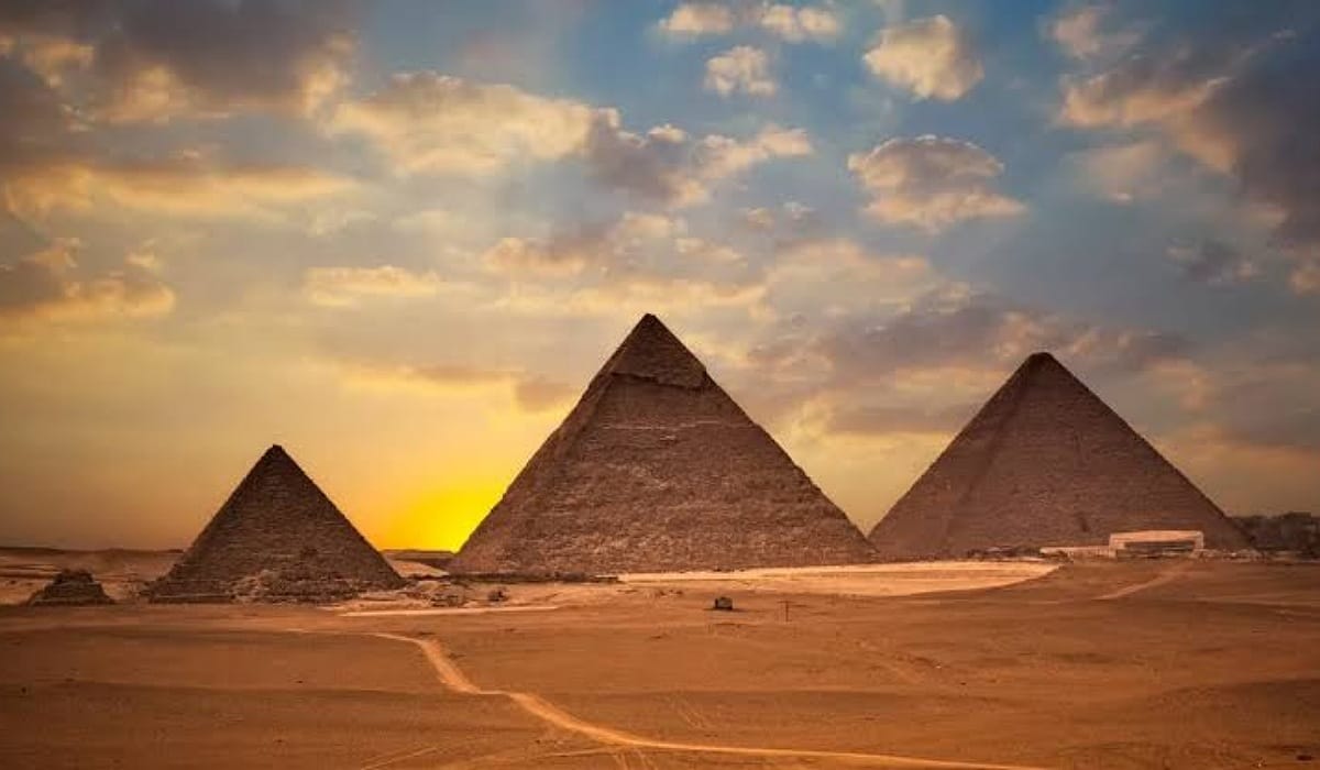 The Pyramids of Giza: A Marvel of Ancient Egyptian History and a Genius of Human Engineering